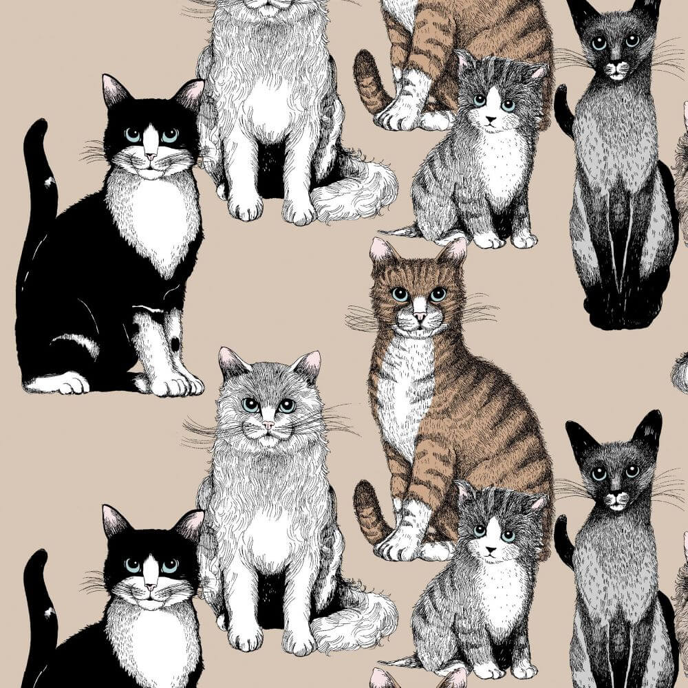 Przybliżony fragment gotowej zasłony w koty KITTIES. Na beżowym tle rysunki skandynawskich kotów dużych i małych o różnych kolorach