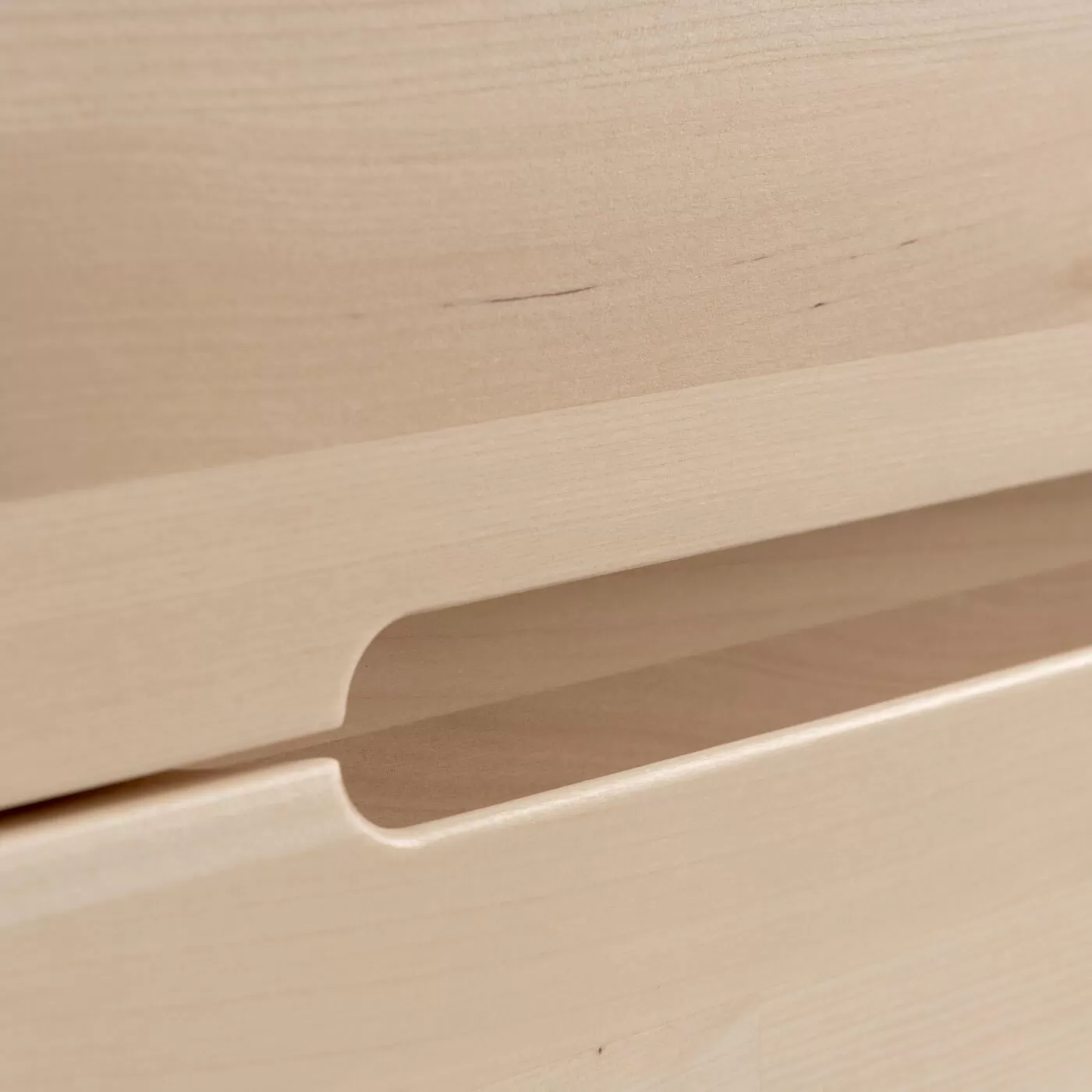 Komoda design LENNU. Ręcznie robiony nowoczesny uchwyt szuflady z litego drewna brzozy skandynawskiej