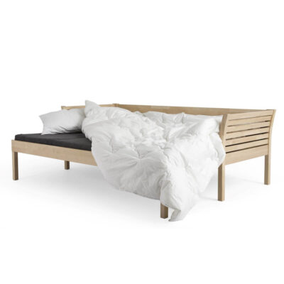 Sofa skandynawska KANERVA rozłożona razem z pościelą na szarym materacu