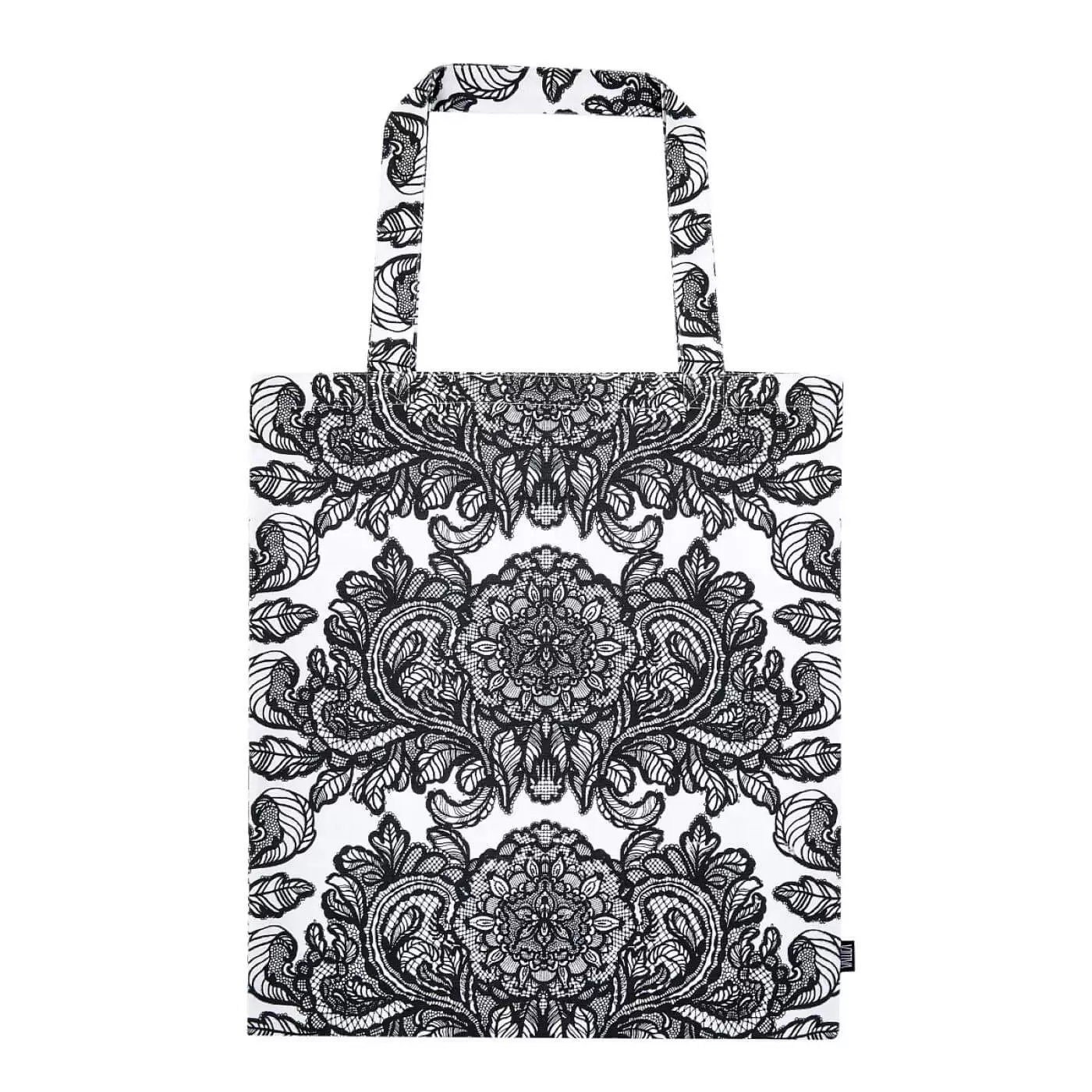 Elegancka torba bawełniana ALEKSANTERI. Czarny graficzny wzór stylizowanych kwiatów i liści konwalii na białym tle. Torba bawełniana na zakupy widoczna w całości. Skandynawski design